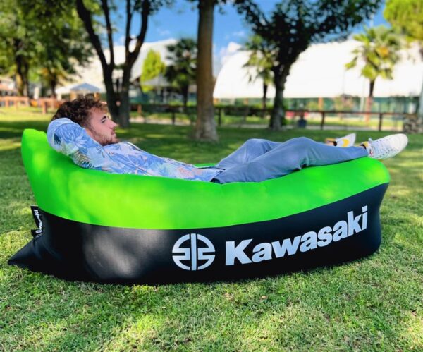 Inflatable lounger - Image 3
