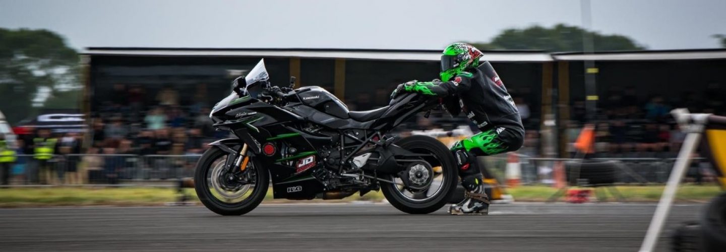 Kawasaki and JD Stunts Set New Guinness World Record