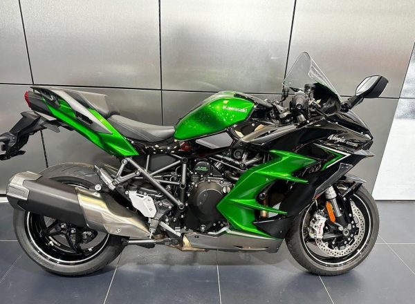 8102177x1024x768_FFFFFF_L_0