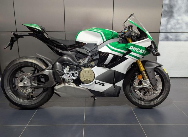 8483522x2048x1152_FFFFFF_L_1