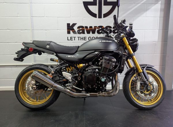New Kawasaki Z900 RS SE