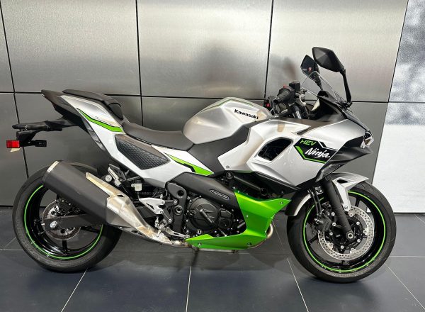 2024 Kawasaki Ninja 7 Hybrid