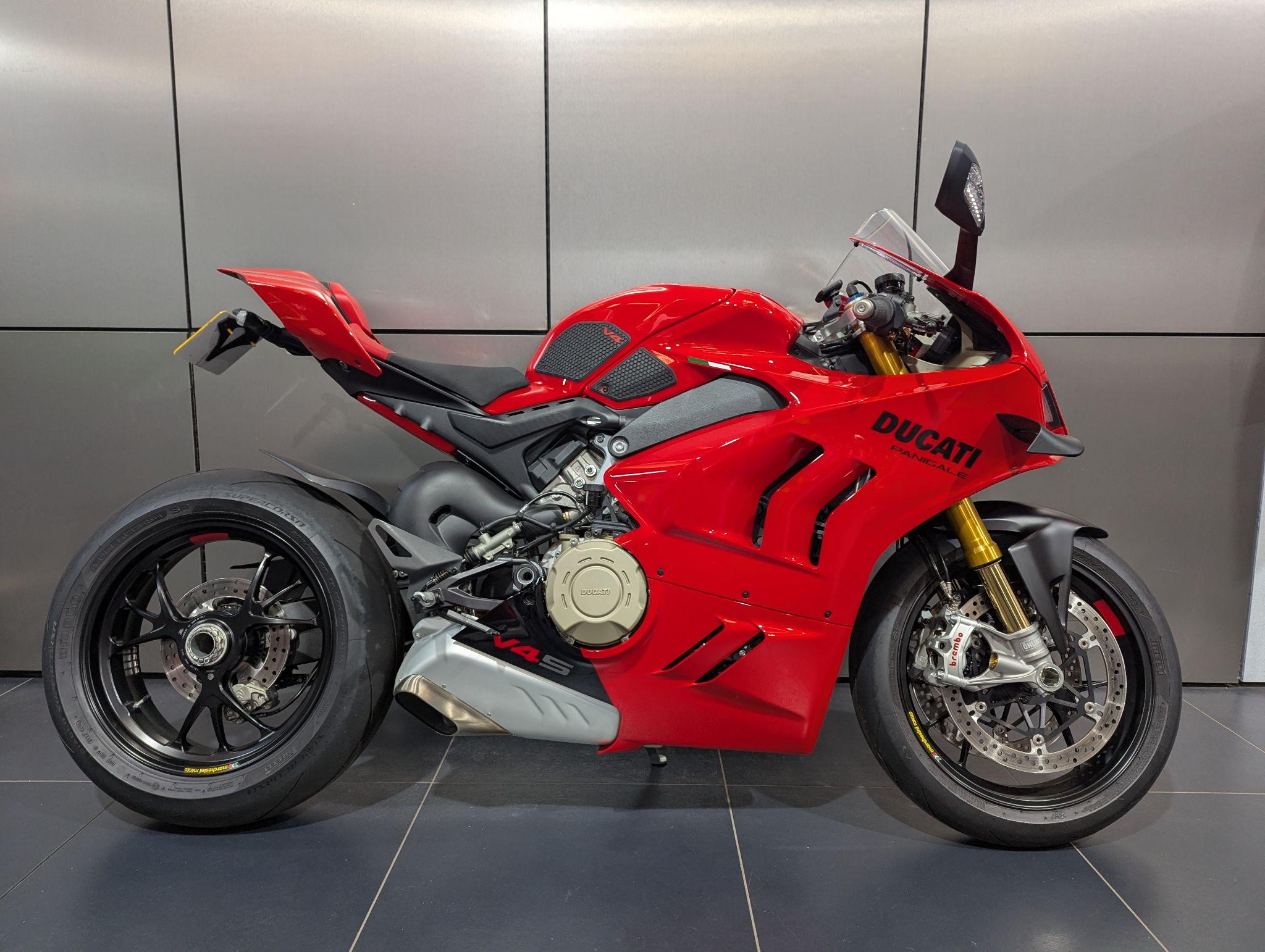 2024 Ducati Panigale V4S
